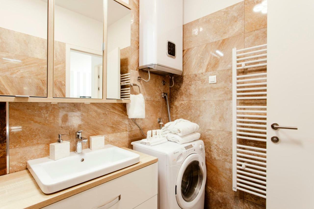 New Luxury Apartment Nives On Seaside Split Exteriér fotografie