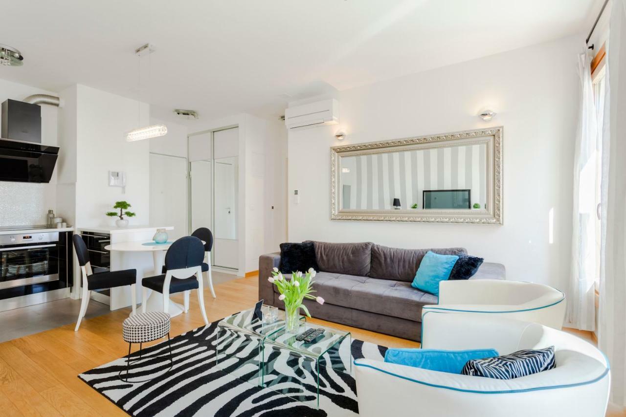 New Luxury Apartment Nives On Seaside Split Exteriér fotografie